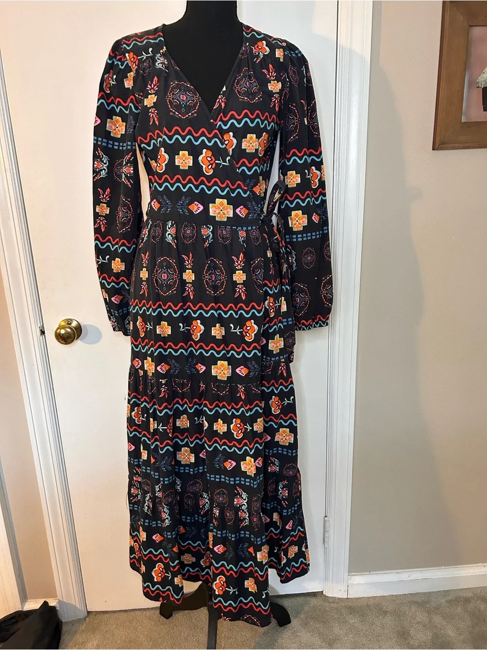 NEVER FULLY DRESSED WRAP DRESS WITH MULTICOLORED PATTERN SIZE 6
